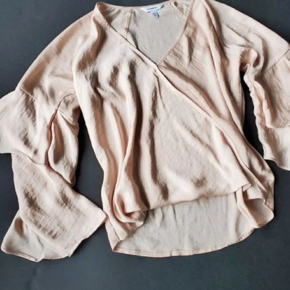 💍Express Light Pink Silky Blouse - Picture 4 of 8